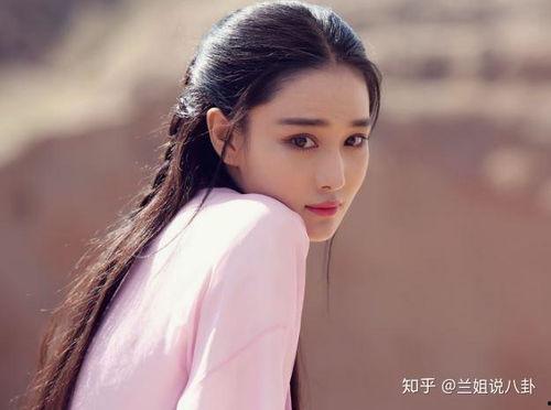 娱乐八卦爆料照片文案,明星真实生活瞬间曝光！